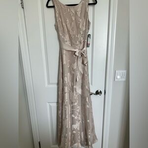 Tahari Arthur S Levine Champagne burnout dress size 4